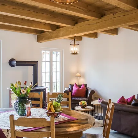 Stunning In Σπίτι διακοπών Warendorf